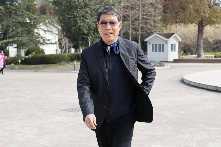 伊人免费视频