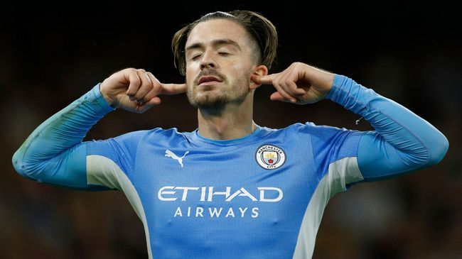 大胸的邻家少女