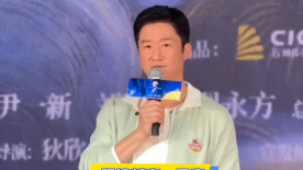 美女扒开尿口让男人捅视频网站